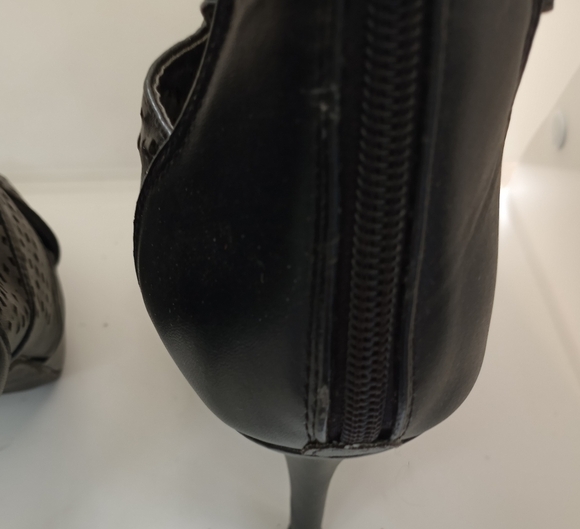 John Romaine double strap buckle perforated open toe heels - Picture 6 of 15